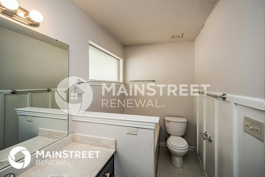 Building Photo - 9204 Lazzini Cove