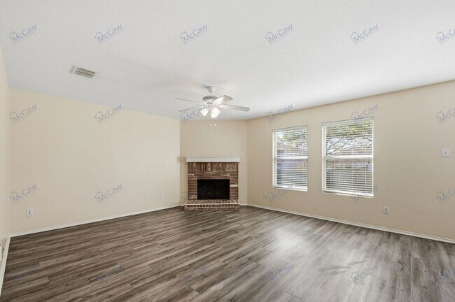 Building Photo - 2543 Barksdale Dr