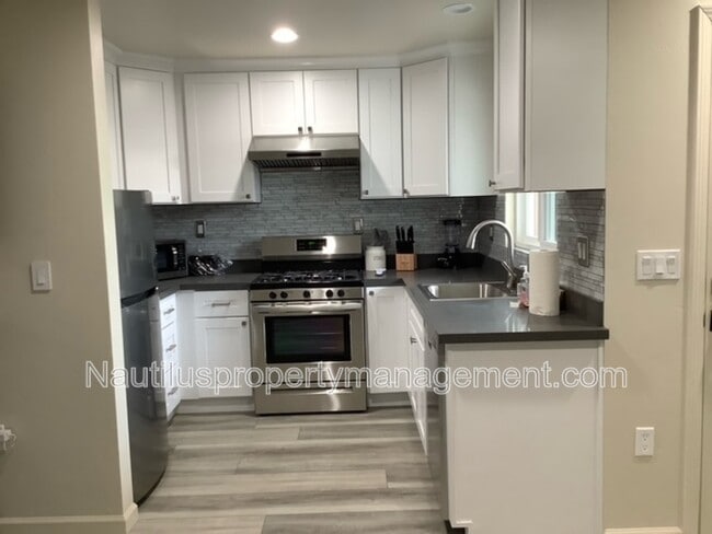 Building Photo - 103 La Pluma Ct
