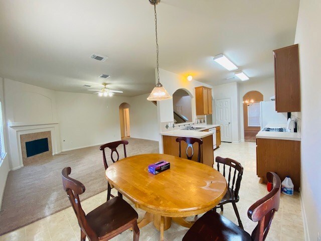 Building Photo - 2018 Running Brook Ln