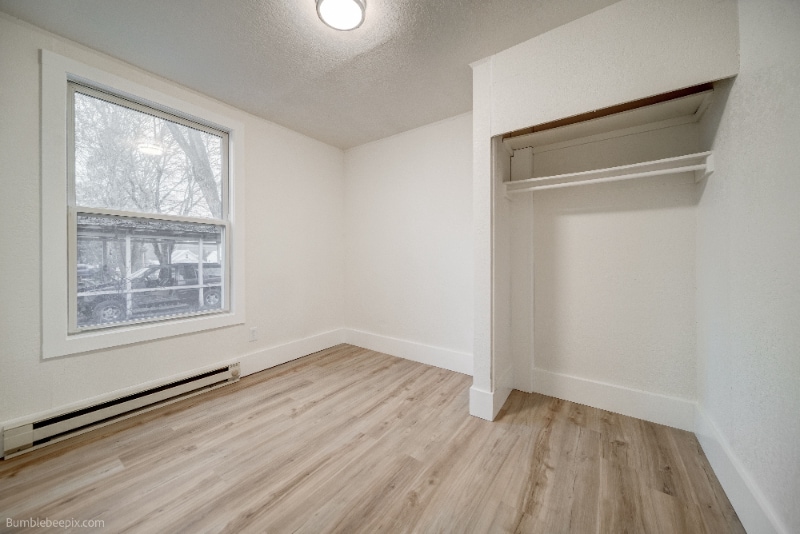 Building Photo - 725 2nd St