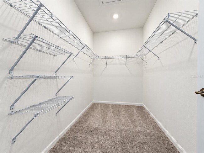 Building Photo - 5605 Ronin Dr
