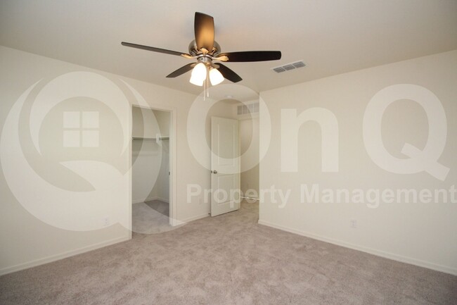 Building Photo - 36039 W Santa Monica Ave