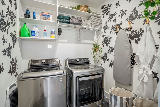 Building Photo - 3802 Buck St