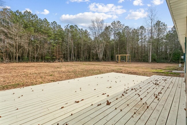 Building Photo - Updated Large Home with Private In-Law Suite Near Gloucester Main Street