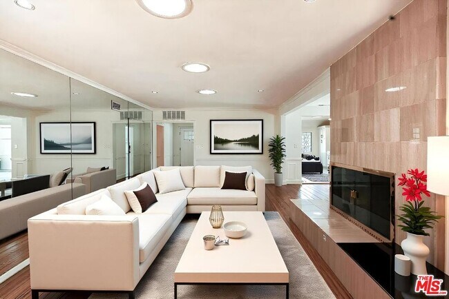 Building Photo - 12508 Sarah St