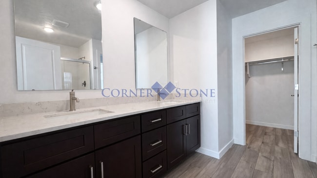 Building Photo - Stunning Home in Star!