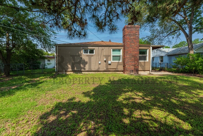 Building Photo - 1008 N Edgemoor St
