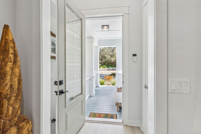 Building Photo - 1539 Coastal Oaks Dr