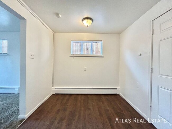 Building Photo - 878 Linley Ct