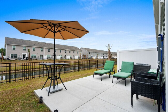 Building Photo - 332 Bayou Loop