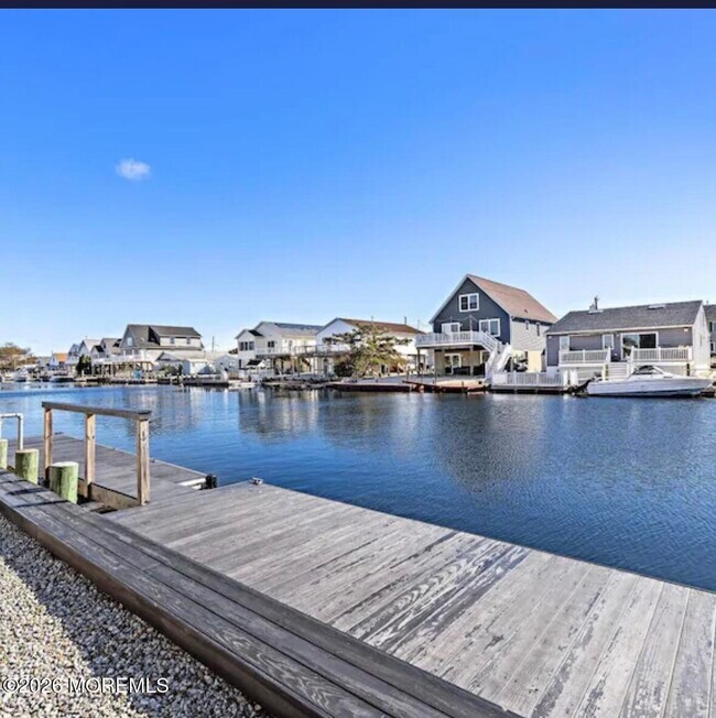 Building Photo - 110 N Ensign Dr