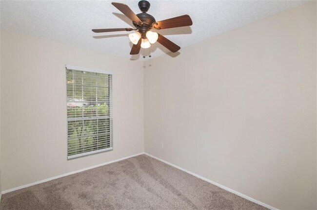 Building Photo - 6505 Clubway Ln