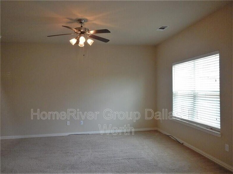 Building Photo - 4666 Penelope Ln