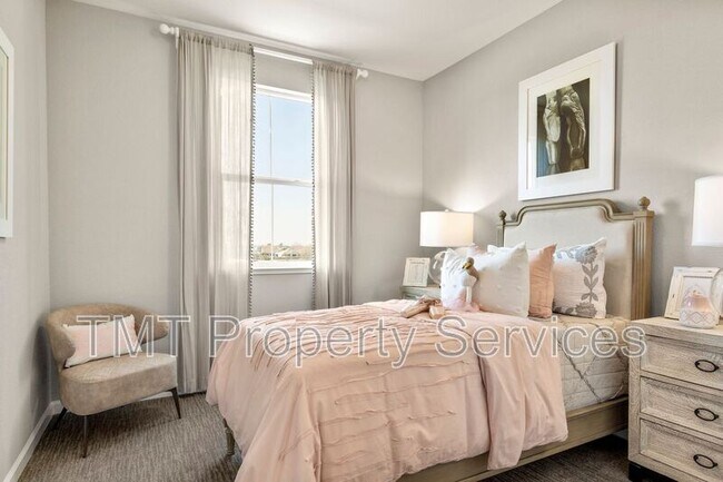 Building Photo - 4441 Rhone Walk