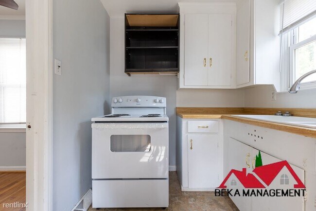 Building Photo - 2 br, 1 bath House - 1350 E Breckenridge St