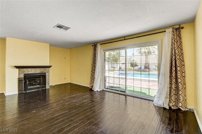 Building Photo - 8344 Snowmass Dr