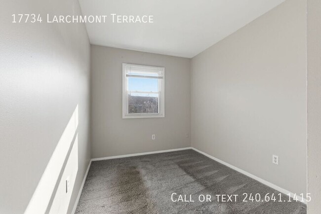 Building Photo - 17734 Larchmont Terrace