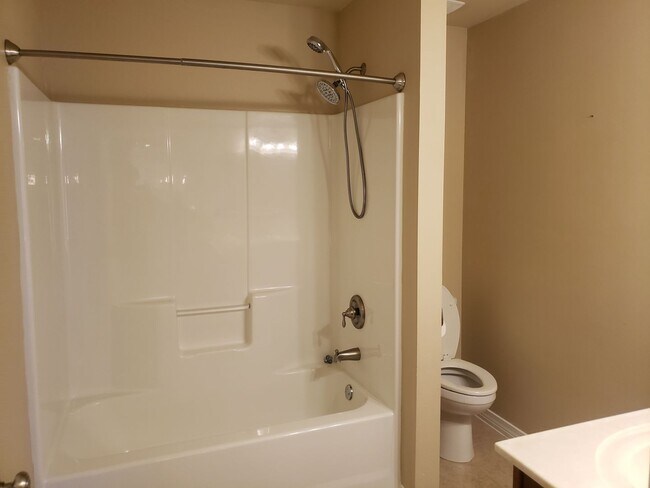 Building Photo - 3 bedroom in Sound Hammock Navarre!!