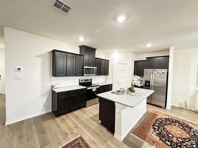 Building Photo - 809 Lone Rock Dr