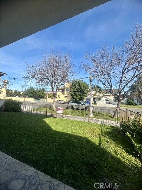 Building Photo - 119 Walnut Grove Ave