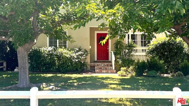 Primary Photo - 5039 Rubio Ave