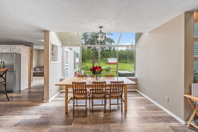 Building Photo - Private Country Living on 20 Acres in Somers