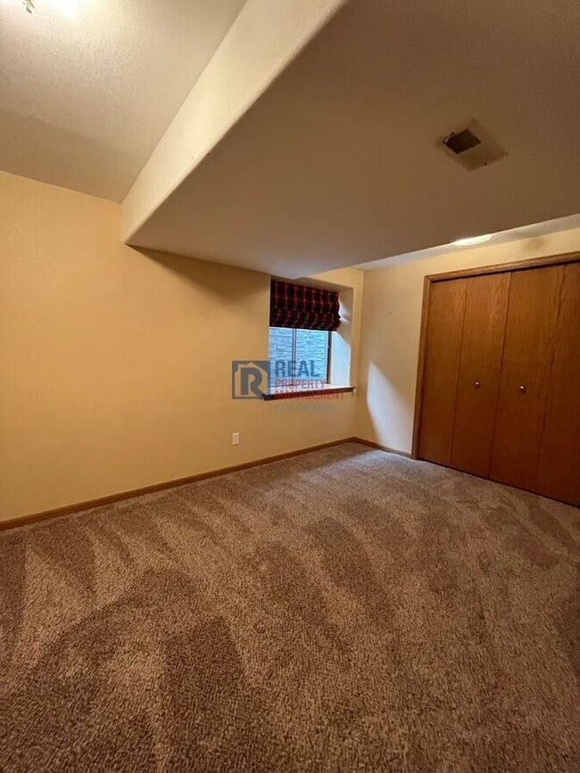 Building Photo - 624 Munson Ct