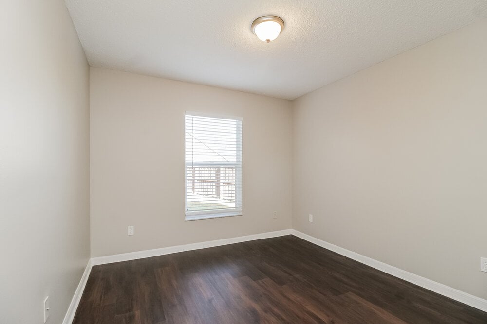 Building Photo - 2756 River Ridge Dr
