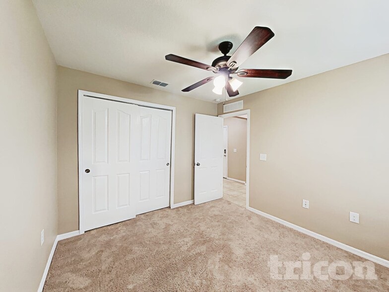 Building Photo - 2834 Shelburne Way