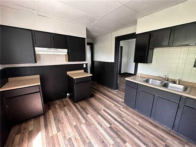 Building Photo - 52 Frances St