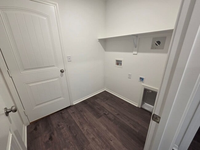 Building Photo - 1088 RAVEN WALK Dr