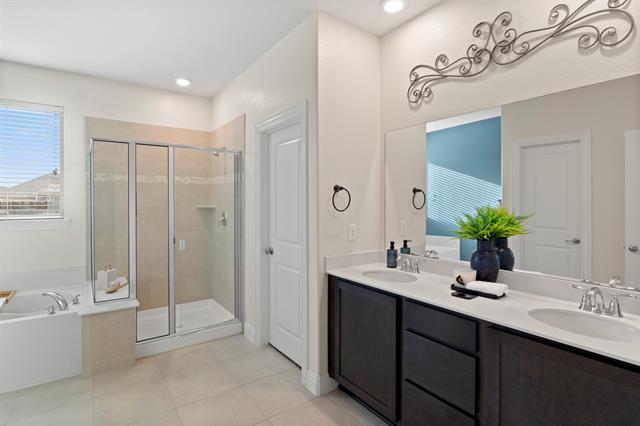 Building Photo - 10813 Culberson Dr