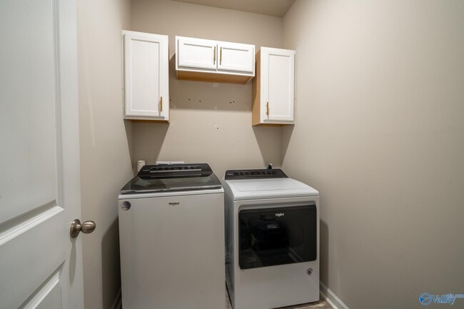 Building Photo - 117 Red Fox Wy