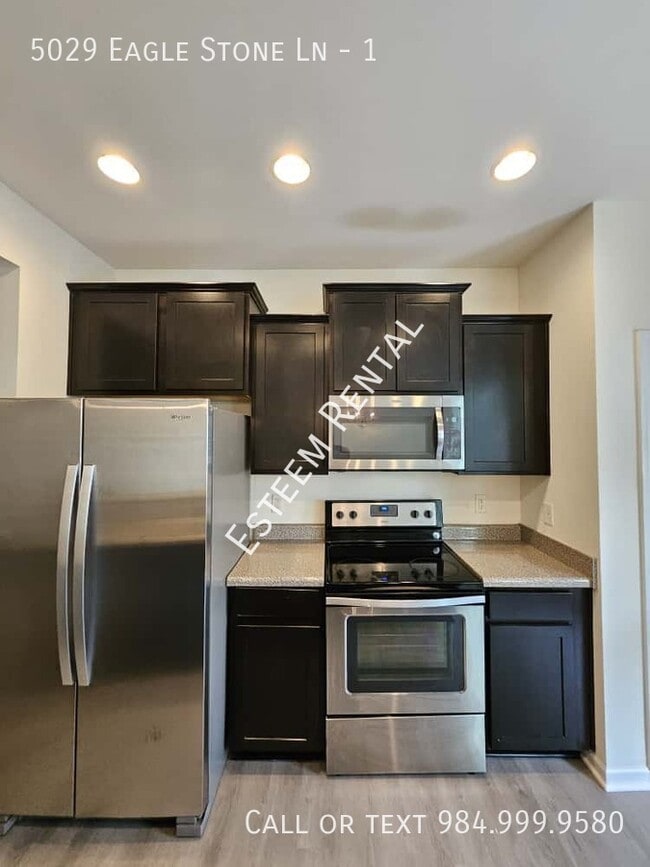 Building Photo - 5029 Eagle Stone Lane