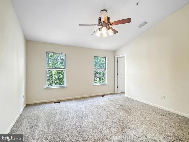 Building Photo - 1546 Northern Neck Dr