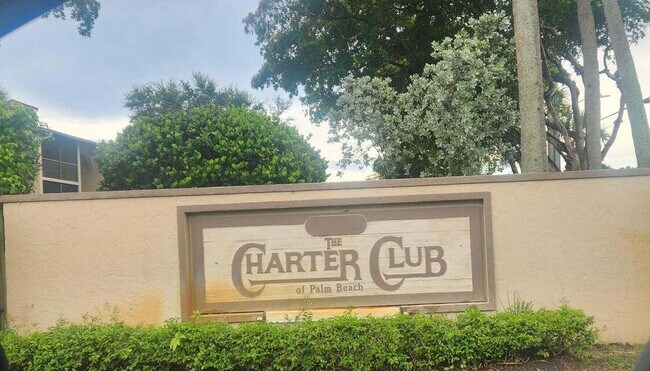 Building Photo - 202 Foxtail Dr