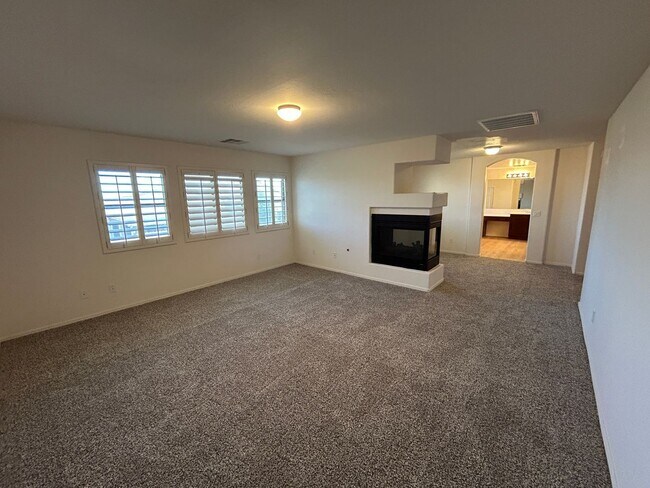 Building Photo - 11783 N 143rd Ave