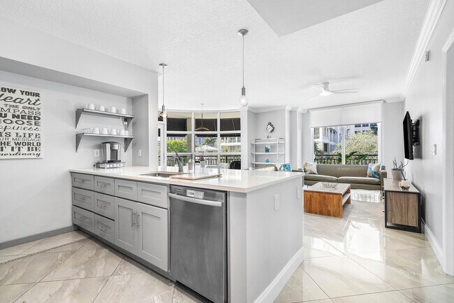 Building Photo - 600 S Dixie Hwy