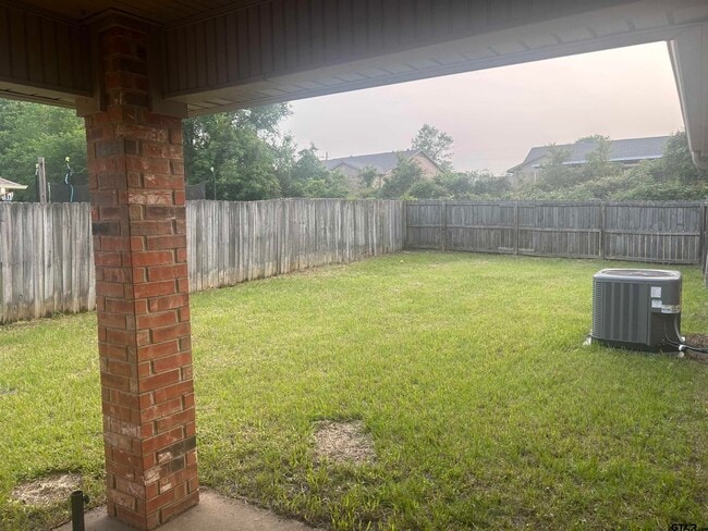 Building Photo - 8315 Garrett Dr