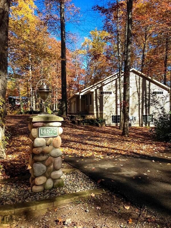 Building Photo - 14875 Timber Ln