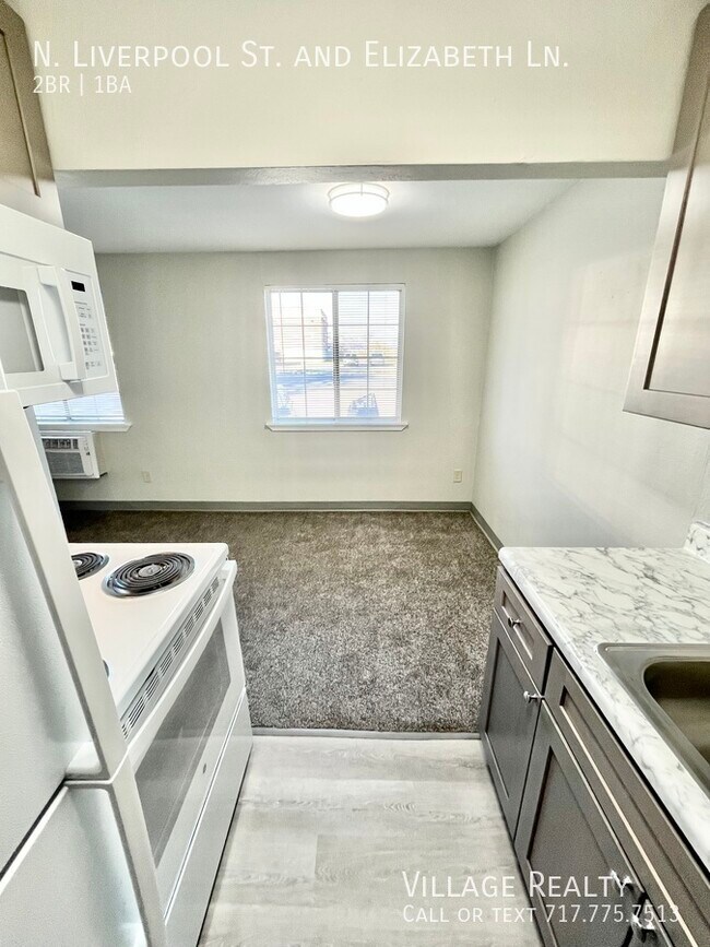 Building Photo - 75 N Liverpool St