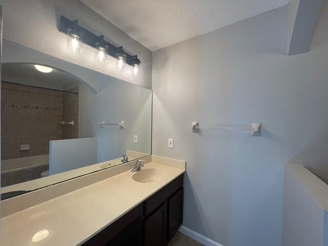 Building Photo - 927 Spring Harvest Ct