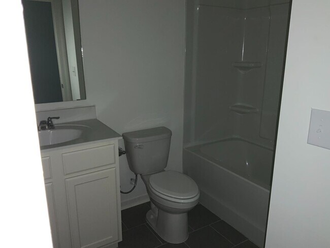 Building Photo - Coming Soon.   Springville’s Archers Cove 4BR /3BA/ 3 car garage 1 level