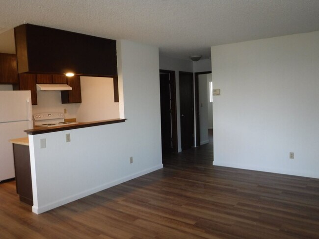 Building Photo - Z1TWIL