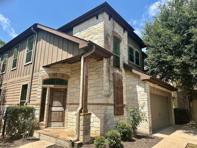 Building Photo - 7233 Menchaca Rd