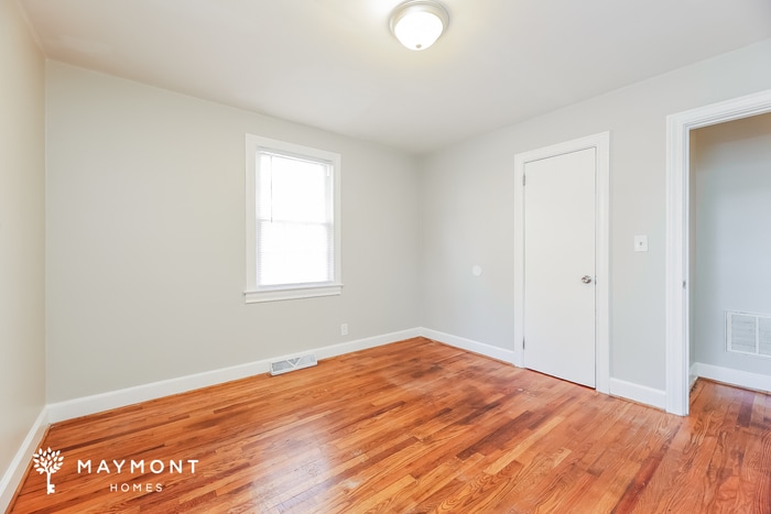 Building Photo - 224 S Wingate Rd