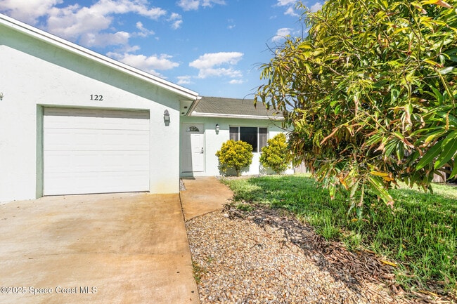 Primary Photo - 122 Atlas Ln