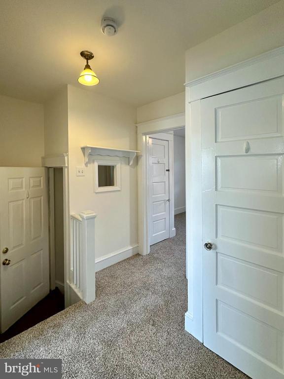 Building Photo - 228 N Orange St