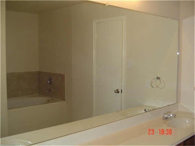 Building Photo - 11227 Chelsea Oak St